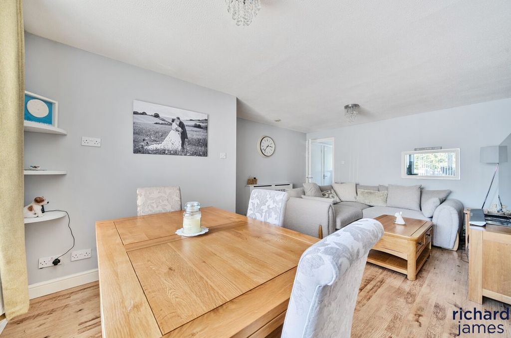 Property photo 3 of 17 Eb58Bdc6ee0E4625A8487Aa8E881d3De