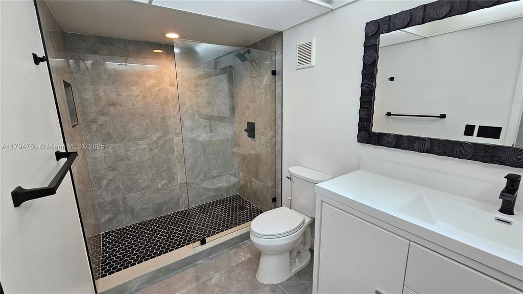 Property photo 2 of 20 <Alttext/>