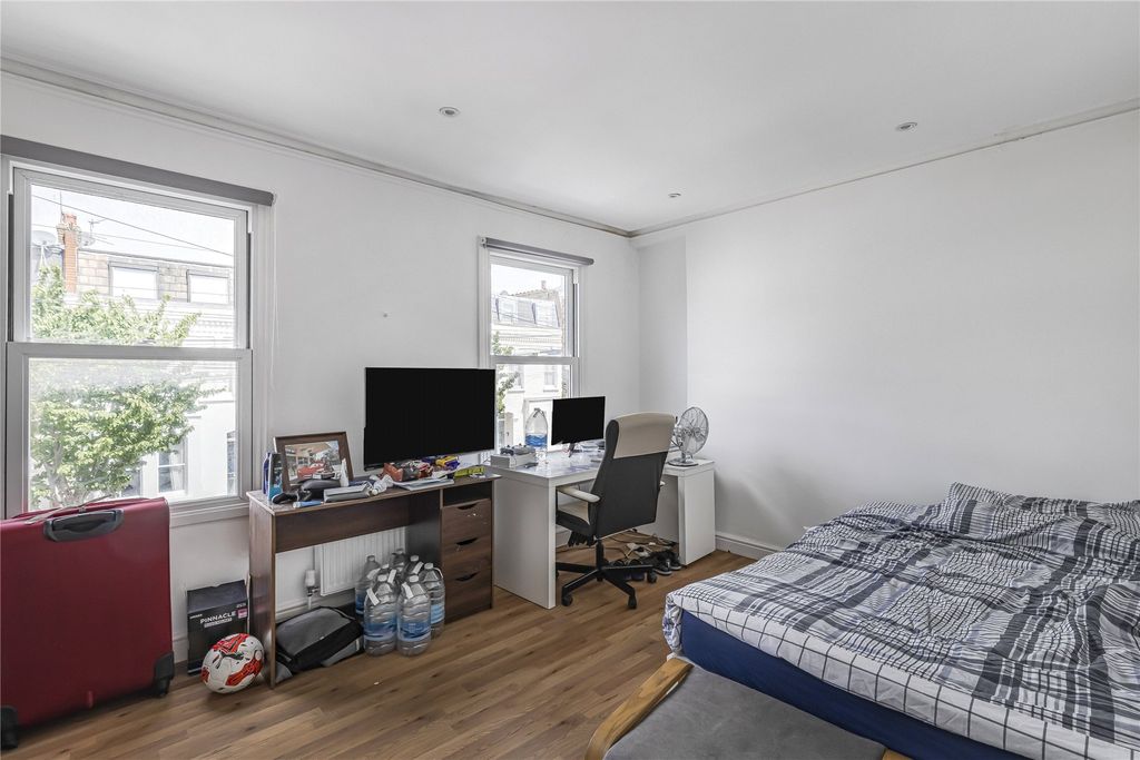 Property photo 2 of 11 Picture No. 02