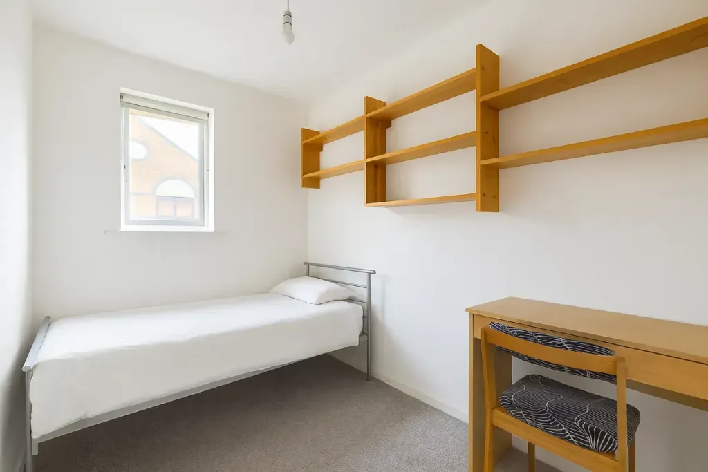 Property photo 3 of 9