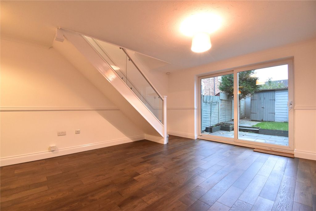 Property photo 3 of 8 Picture No. 05