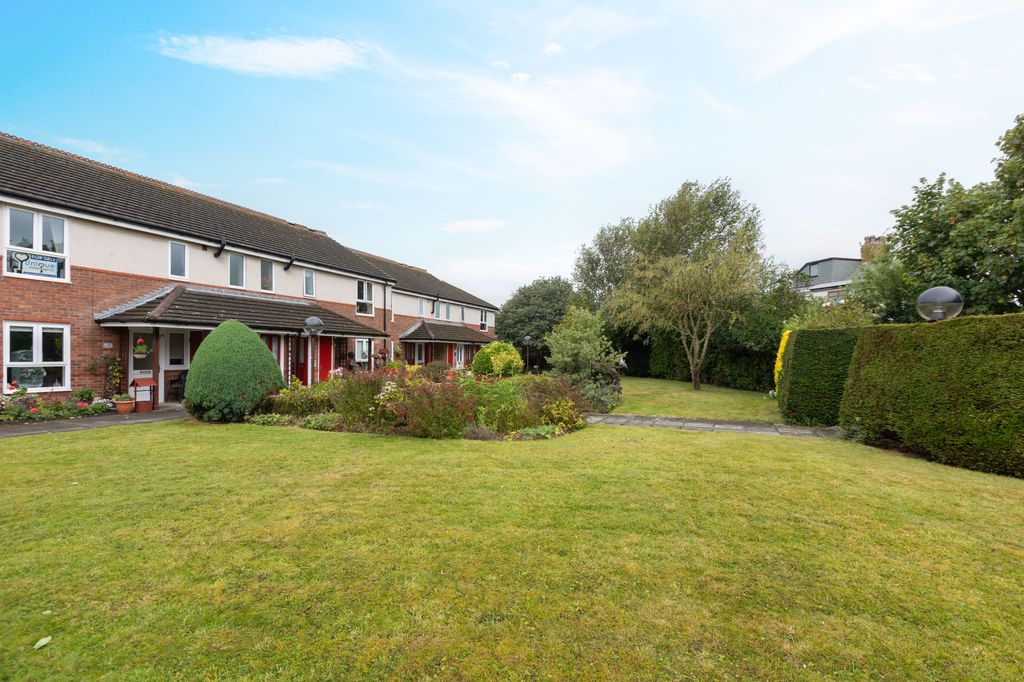 Additional image 14 of 2 bed flat for saleElsinore Close, Fleetwood FY7