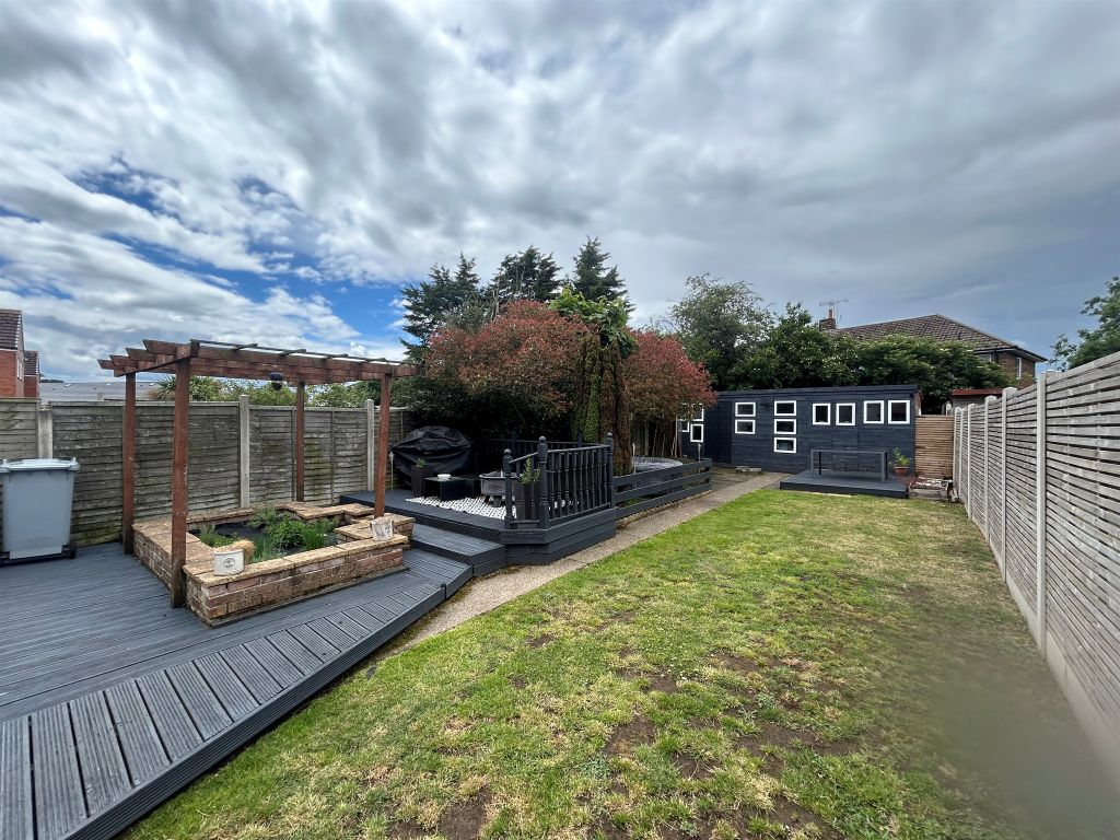 Property photo 3 of 3