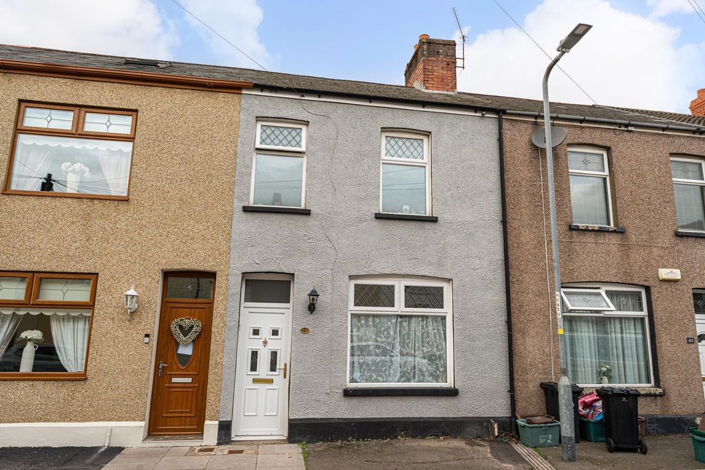Property photo 1 of 20