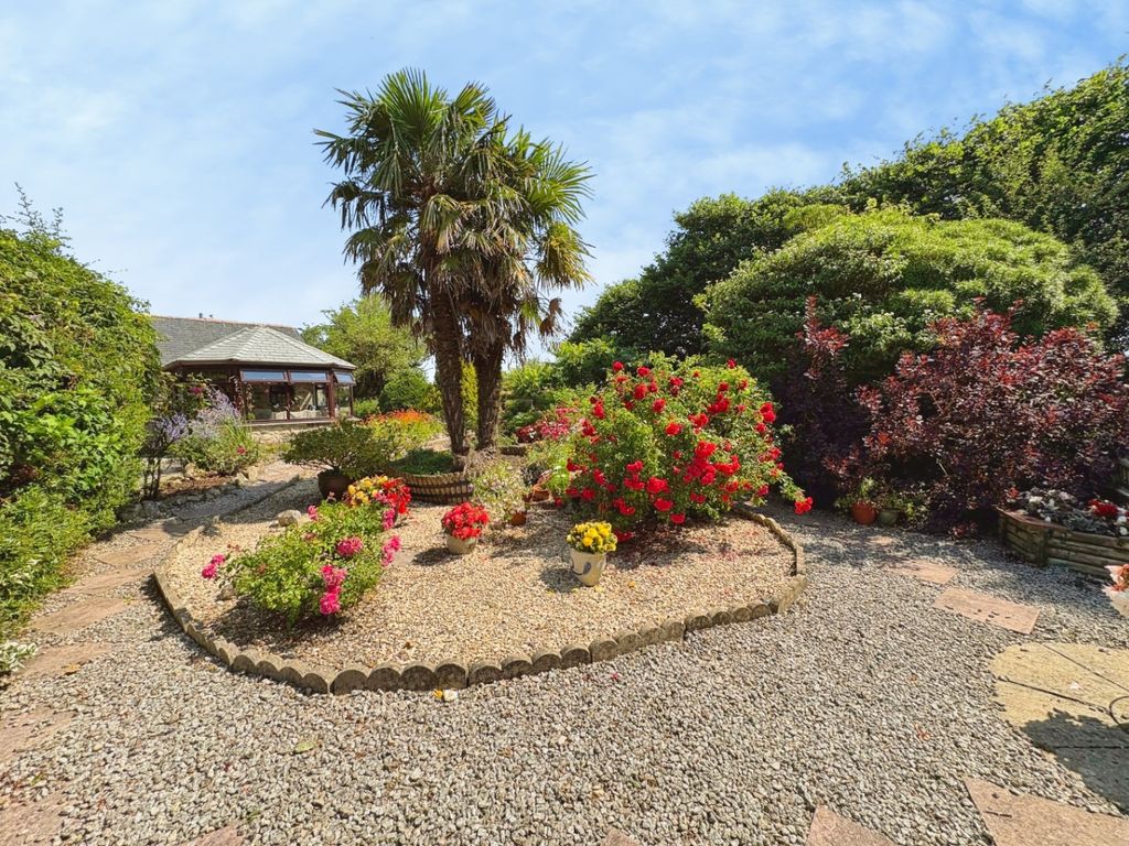 Property photo 3 of 28 5279276