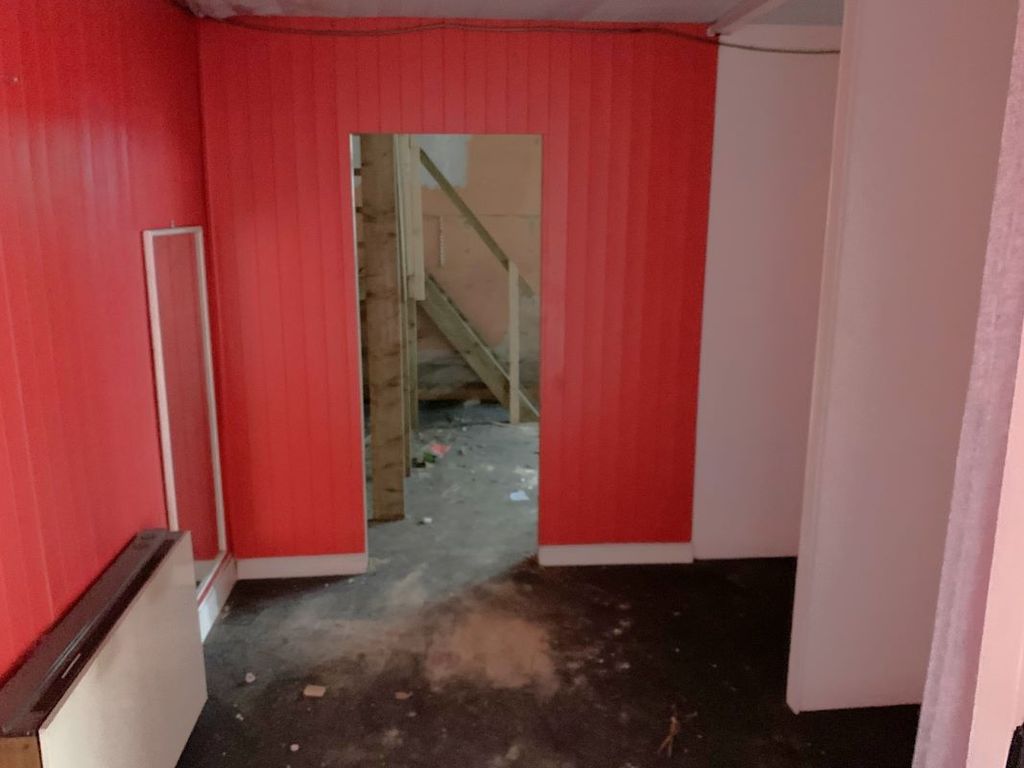 Property photo 3 of 4