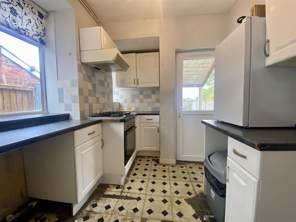 Property photo 3 of 15