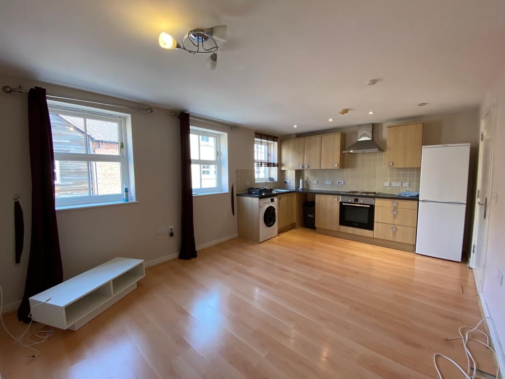 Property photo 3 of 7 Kitchen