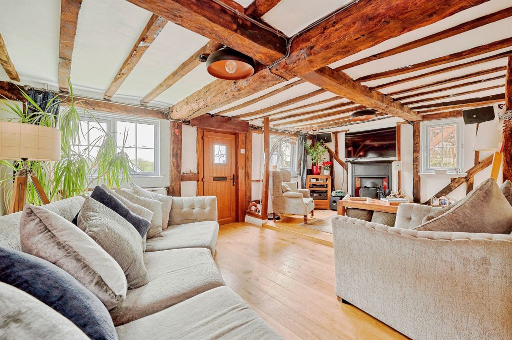 Property photo 2 of 22