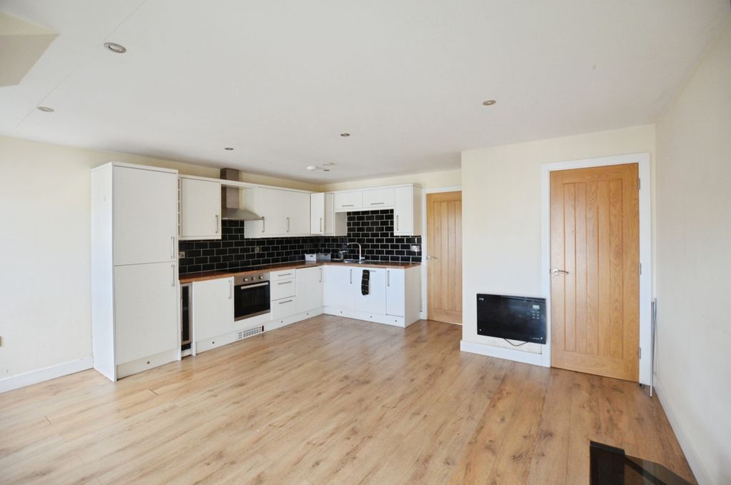 Property photo 3 of 12 5d0Ea44B-Img_3973