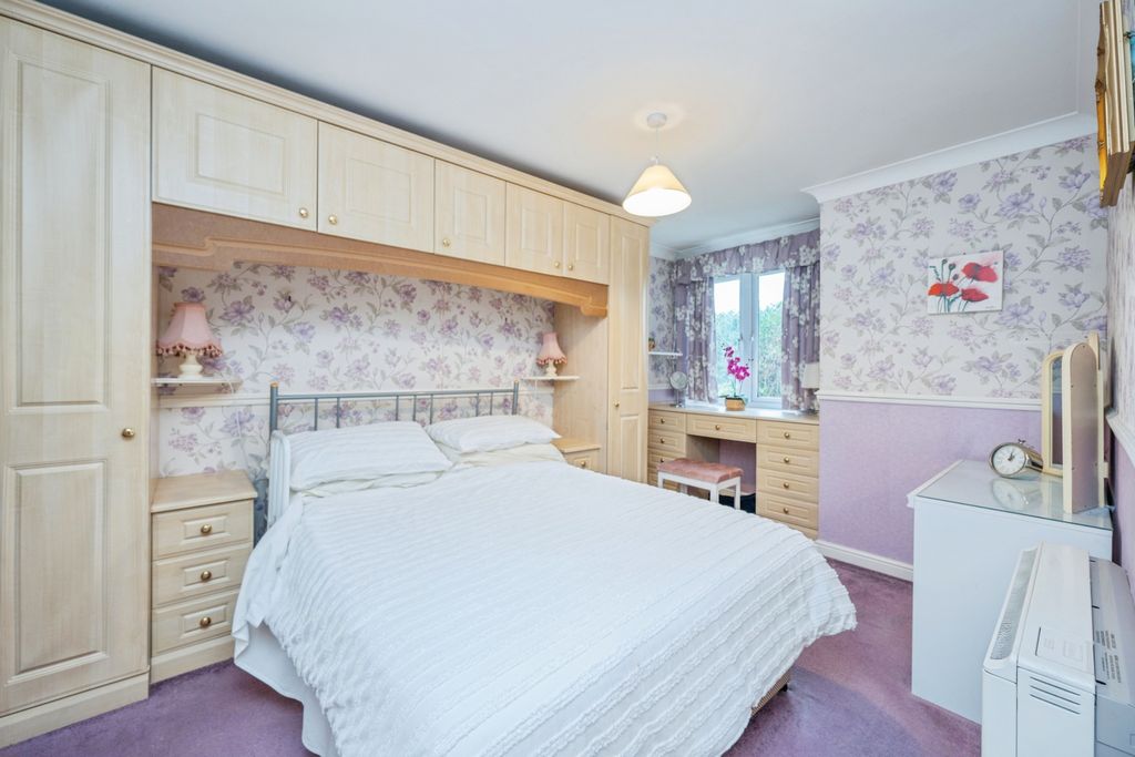 Property photo 3 of 15