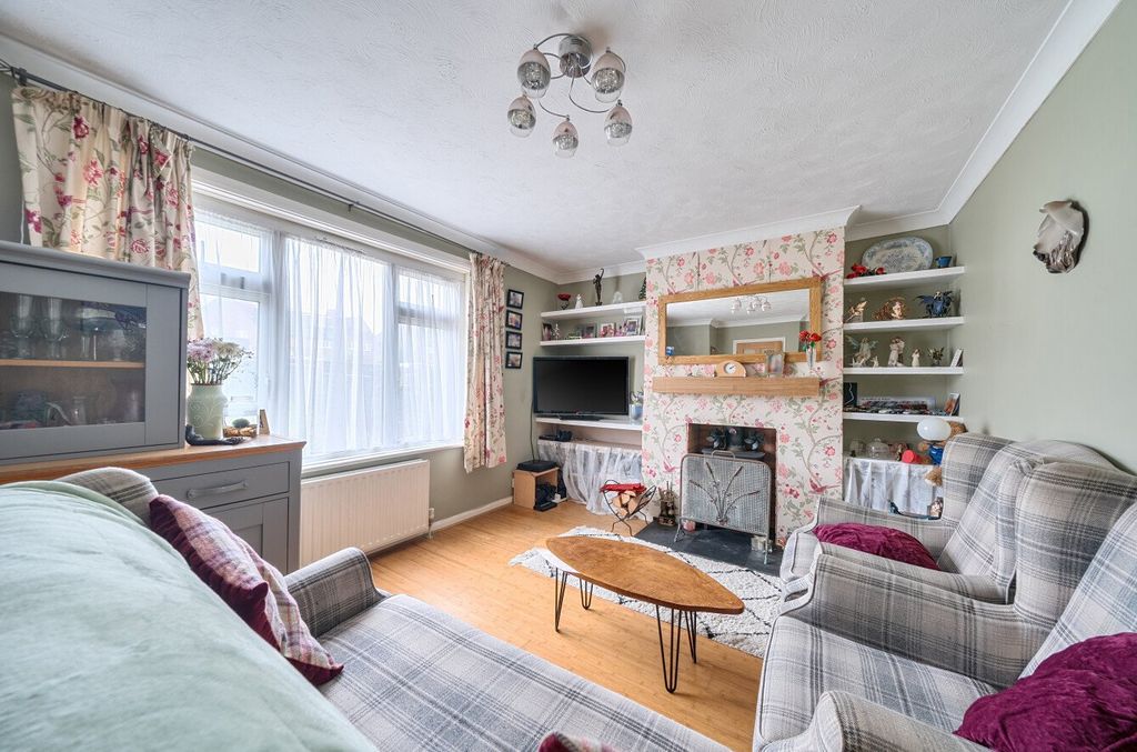 Property photo 3 of 9 1420719-24-69Aae3...