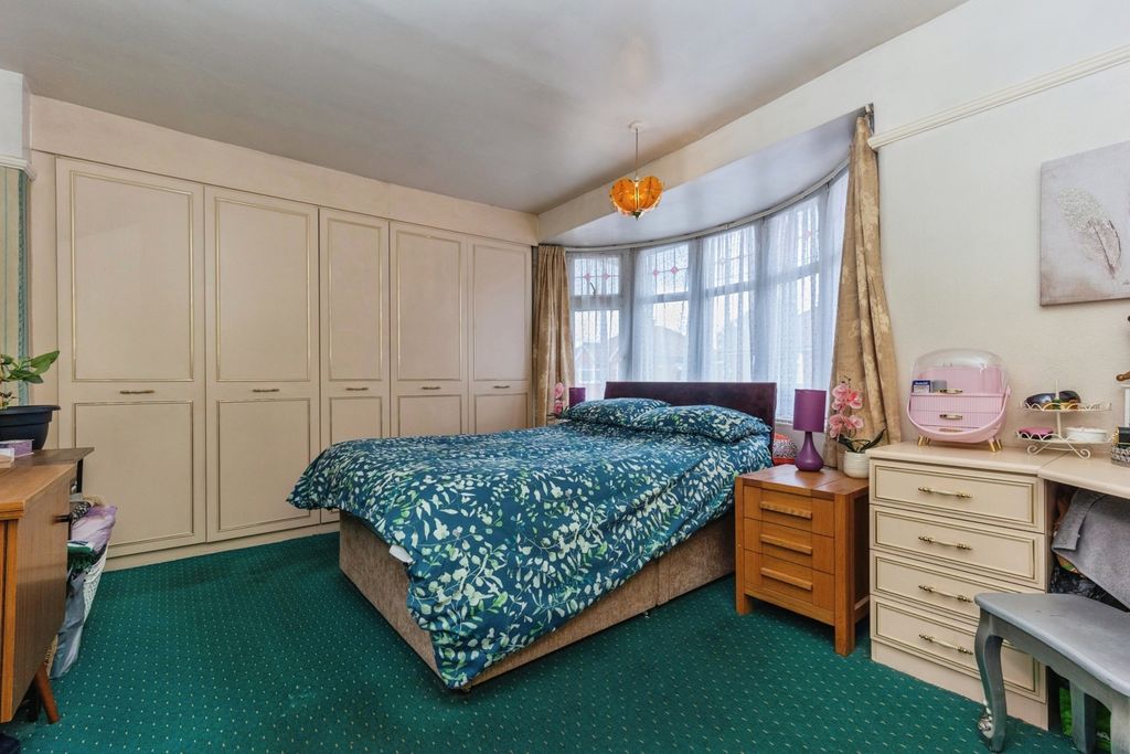Property photo 3 of 20 Pbox-Img.Jpg