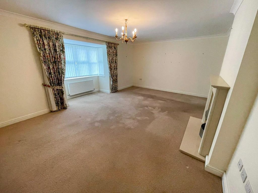 Property photo 3 of 24 Tlc_Fe6dcc00-6c81-4804-9183-c93Eab9Ade11_2c27d85.J