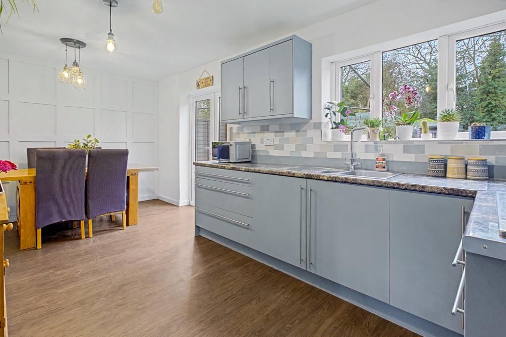 Property photo 3 of 30 Small Size-9.Jpg