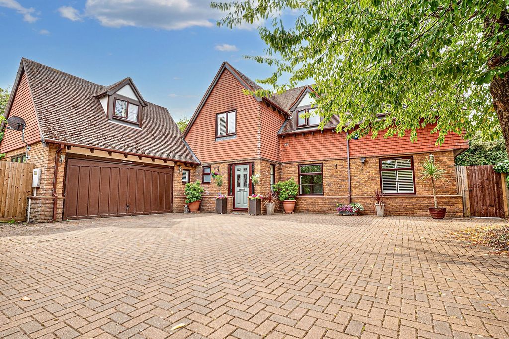 Property photo 1 of 37