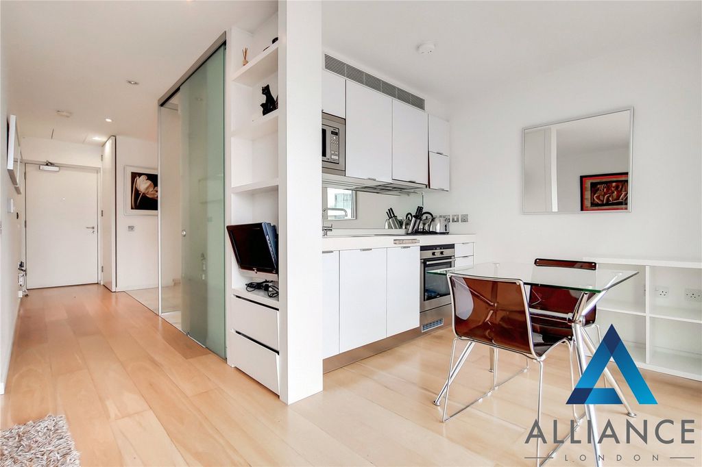 Property photo 3 of 12 Picture No. 30