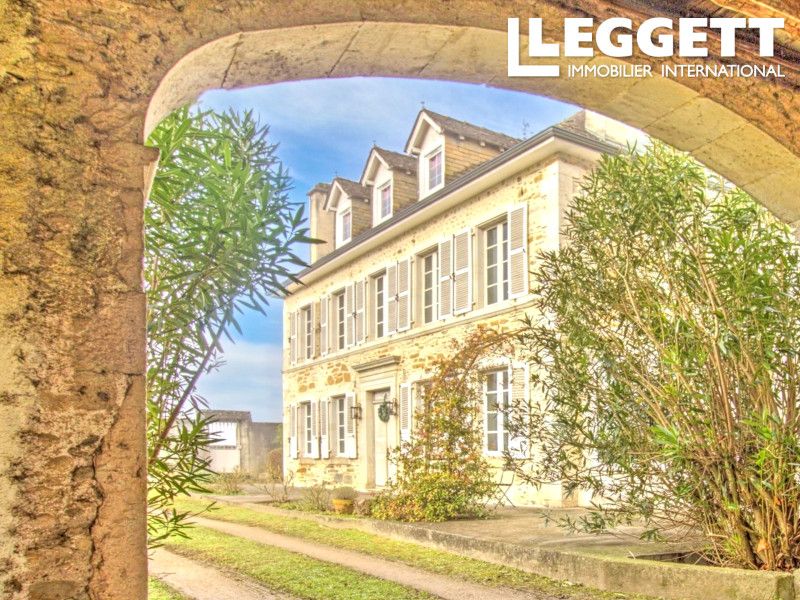 Property photo 2 of 10