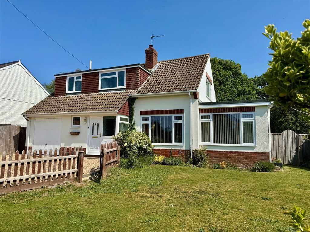 Property photo 1 of 17 Picture No. 01