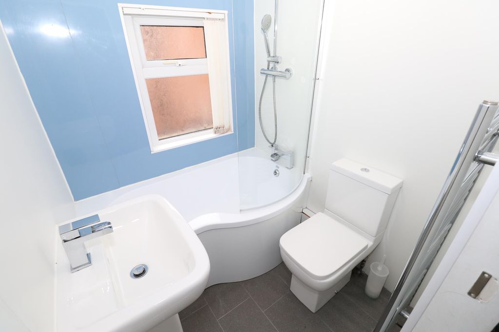 Property photo 2 of 8 Img_6996