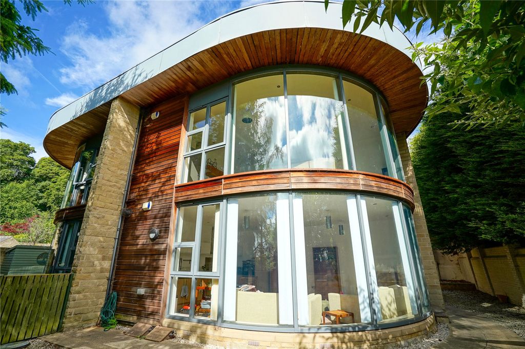 Property photo 1 of 16 Picture No. 27