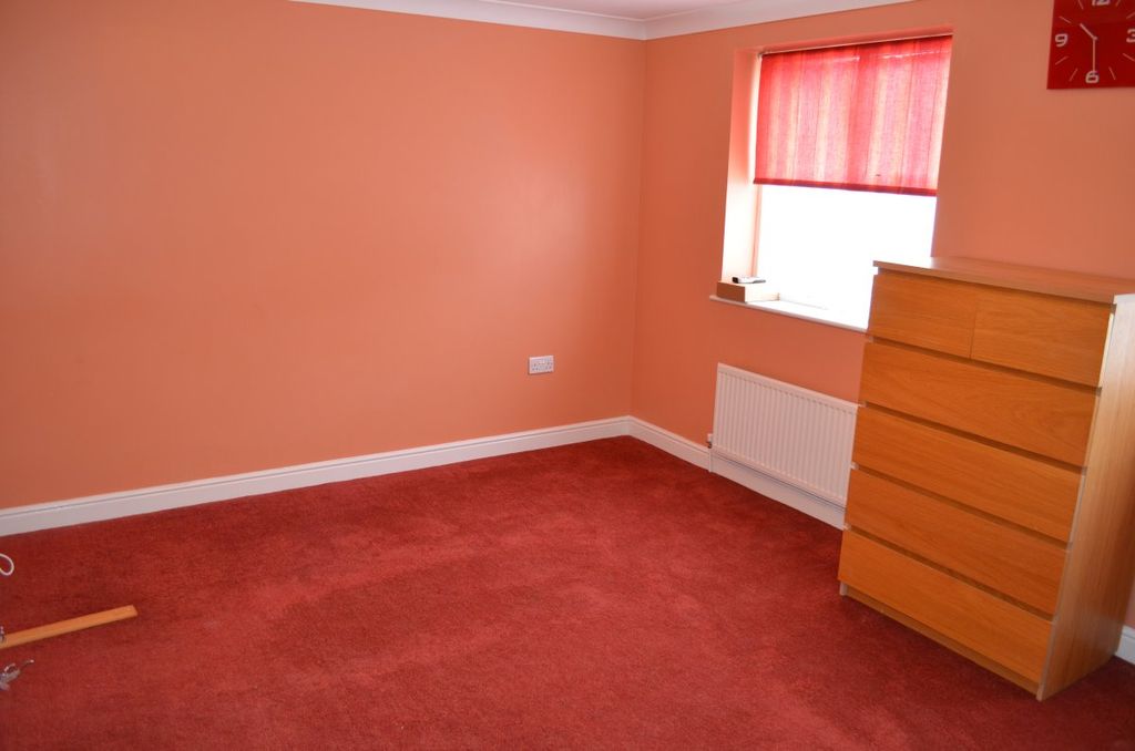 Property photo 3 of 4
