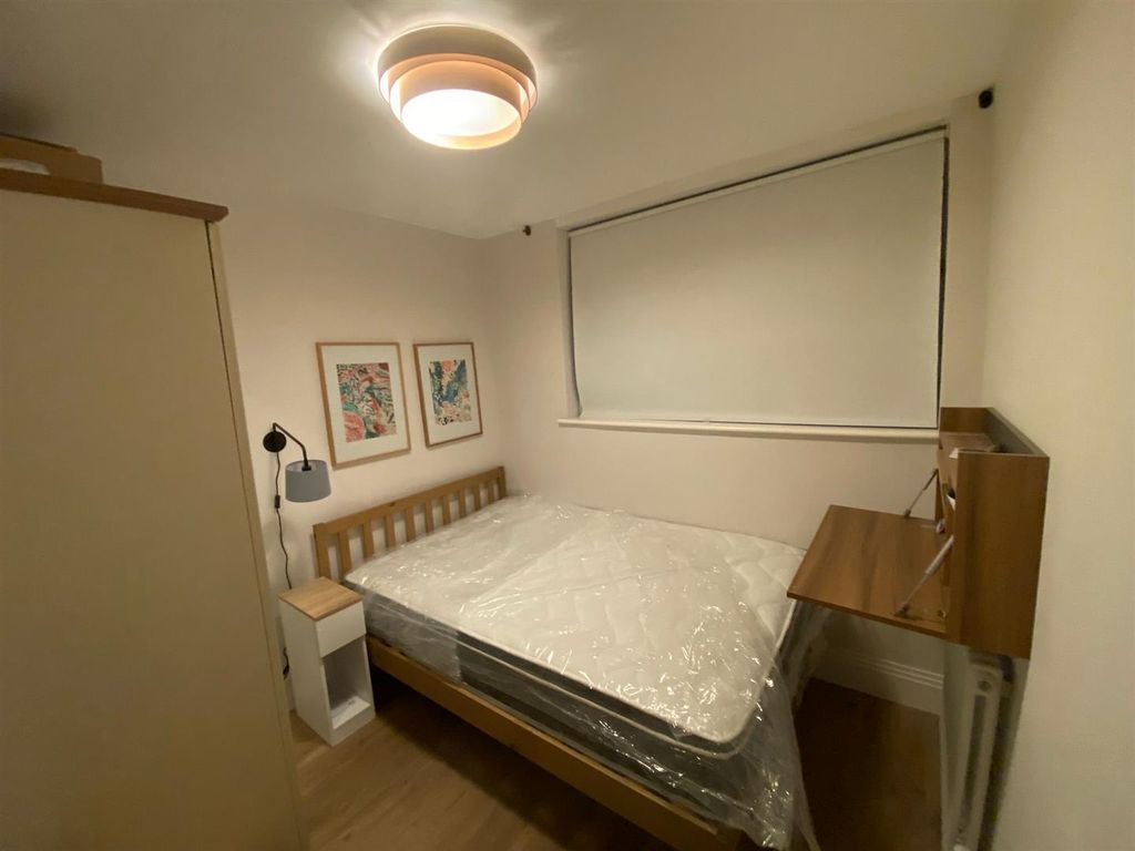 Property photo 3 of 9 Small Bedroom 1.Jpg