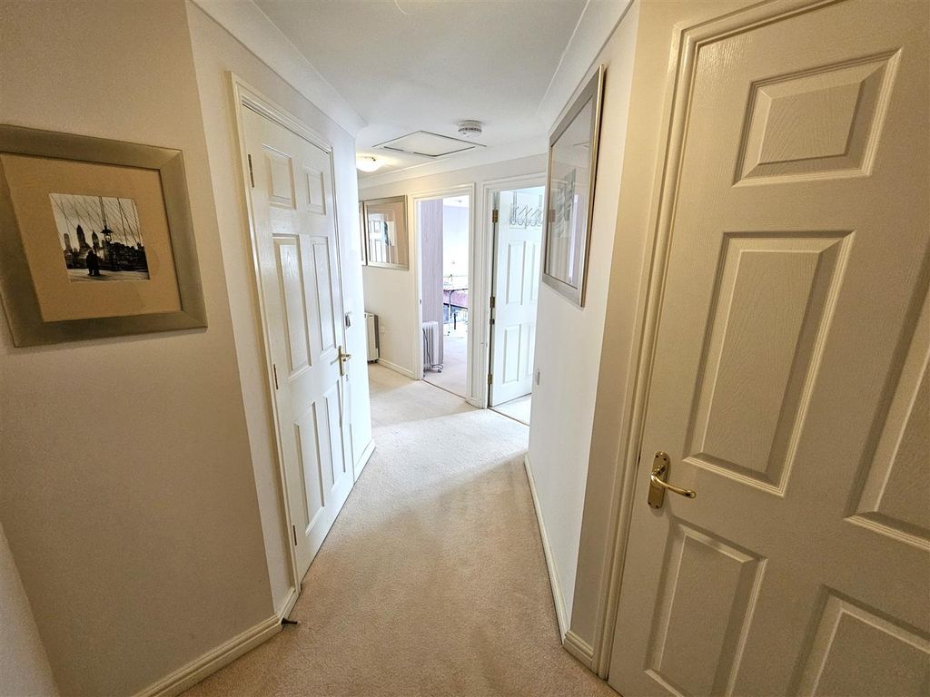 Property photo 3 of 9 20250325_110231.Jpg