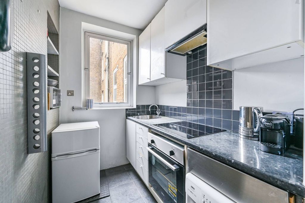 Property photo 3 of 5