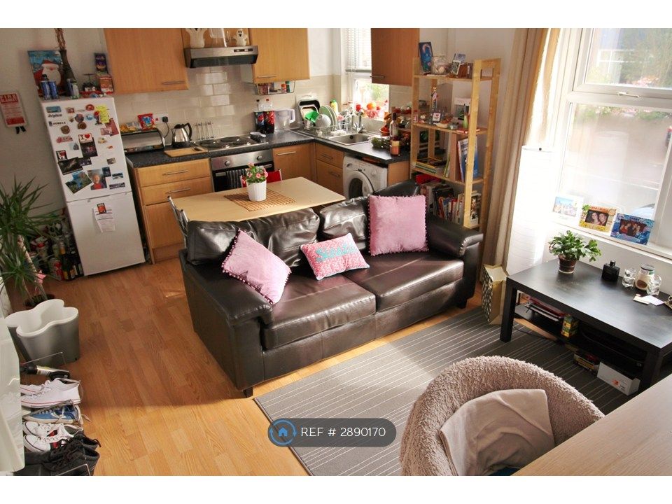 Property photo 1 of 4