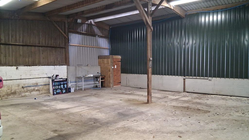 Property photo 2 of 3 1.Jpg