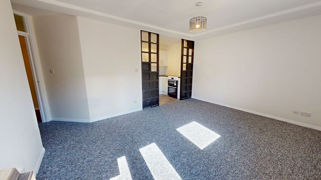 Property photo 3 of 6 04282026_095226