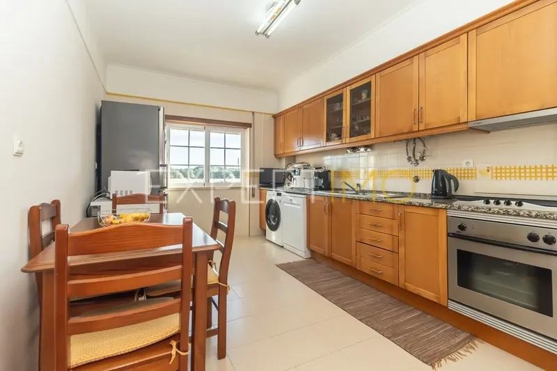 Property photo 1 of 24 Img 0