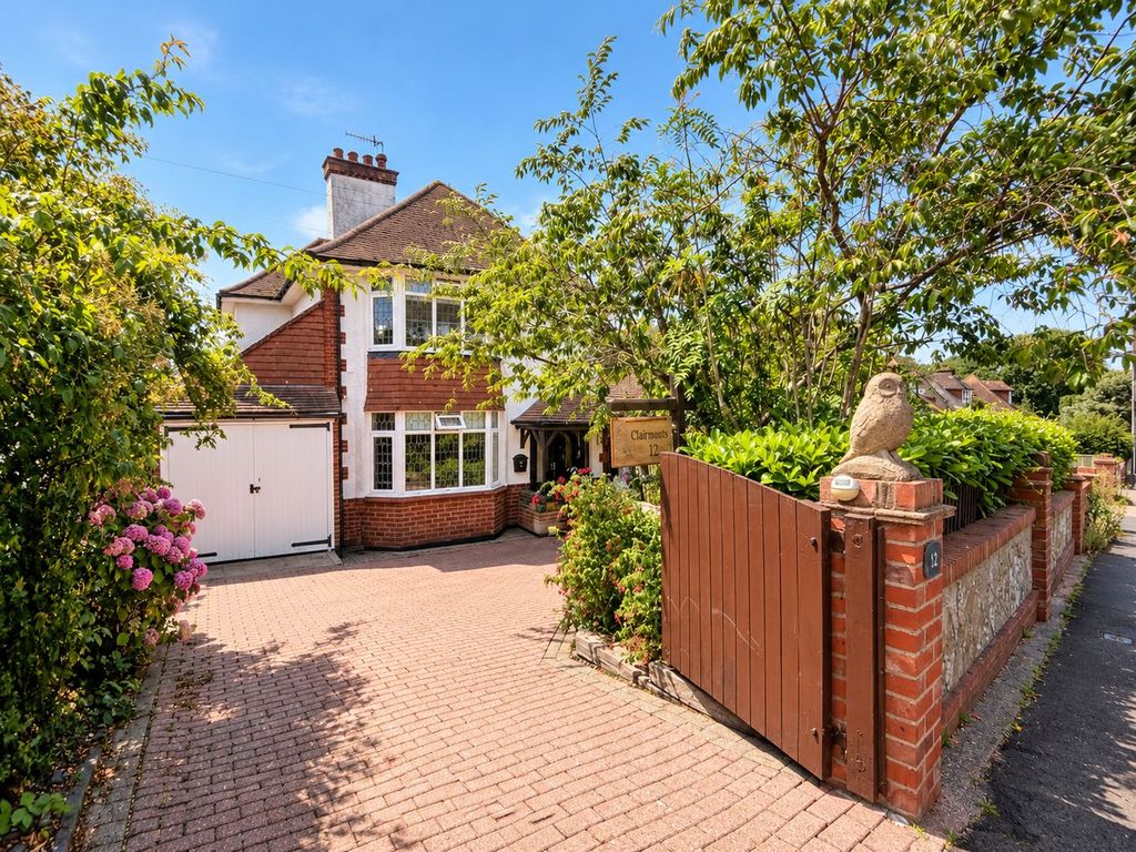 Property photo 1 of 18