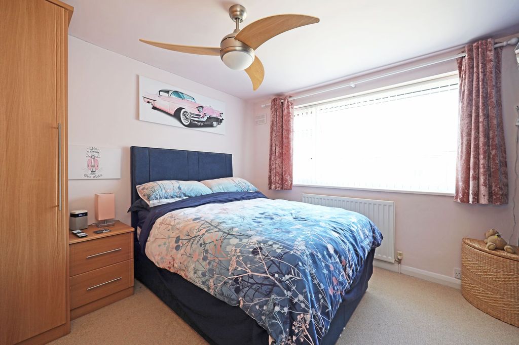Property photo 3 of 18