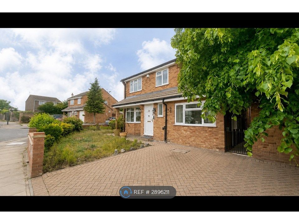 Property photo 2 of 12