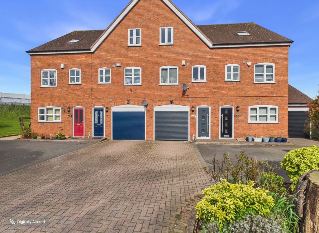 Property photo 1 of 19 Cam01698G0Pr0179Still001001