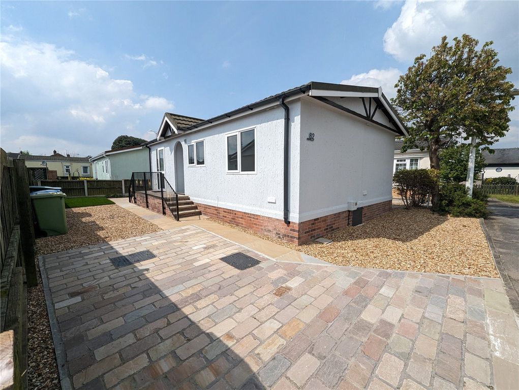 Property photo 1 of 15 Front External