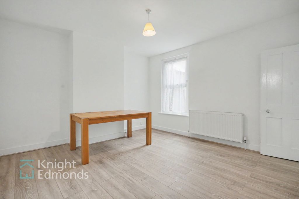Property photo 3 of 12 Dining Room