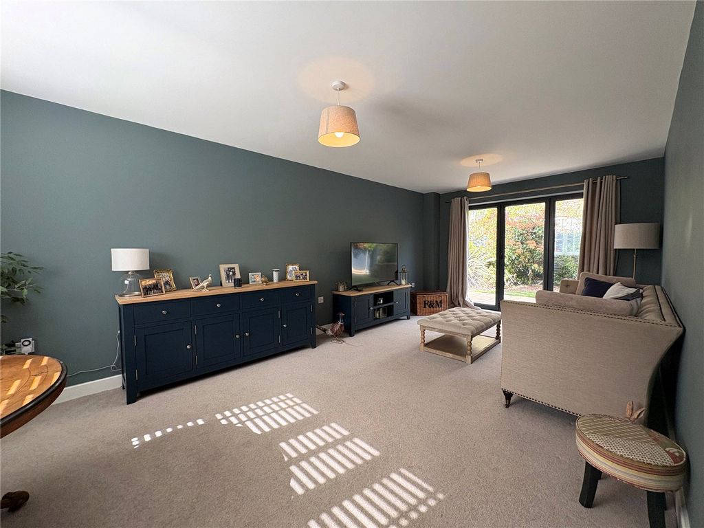 Property photo 3 of 32 Picture No. 19