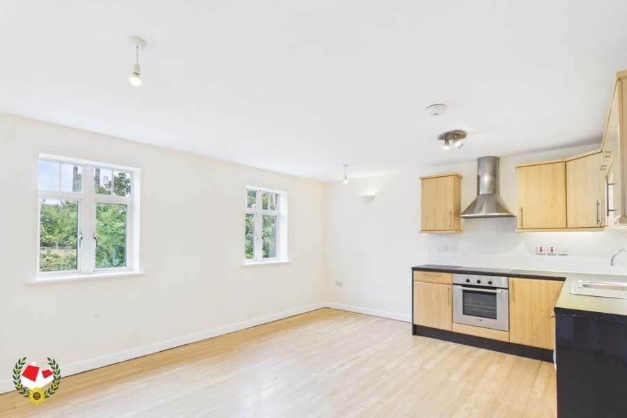 Property photo 3 of 6