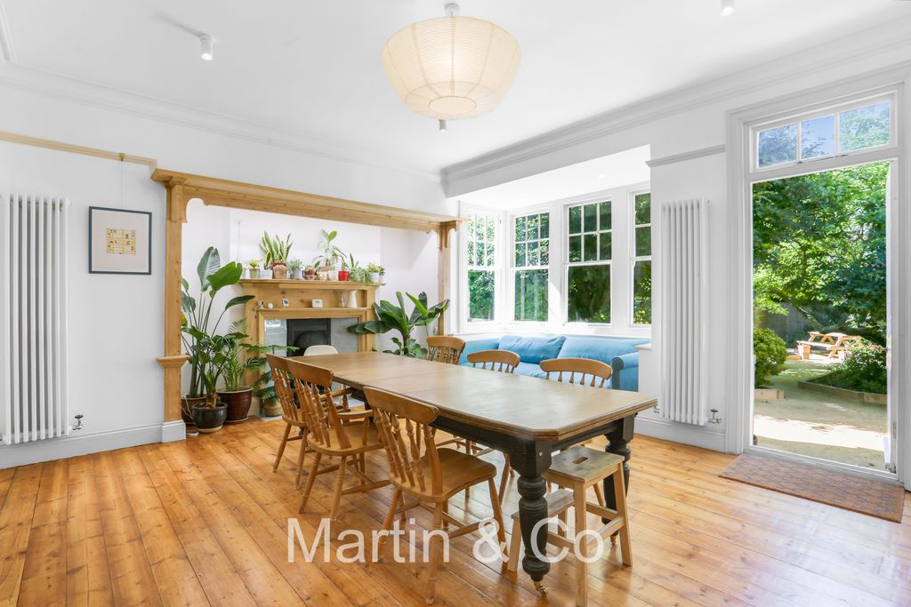 Property photo 2 of 37 Bu5A0387
