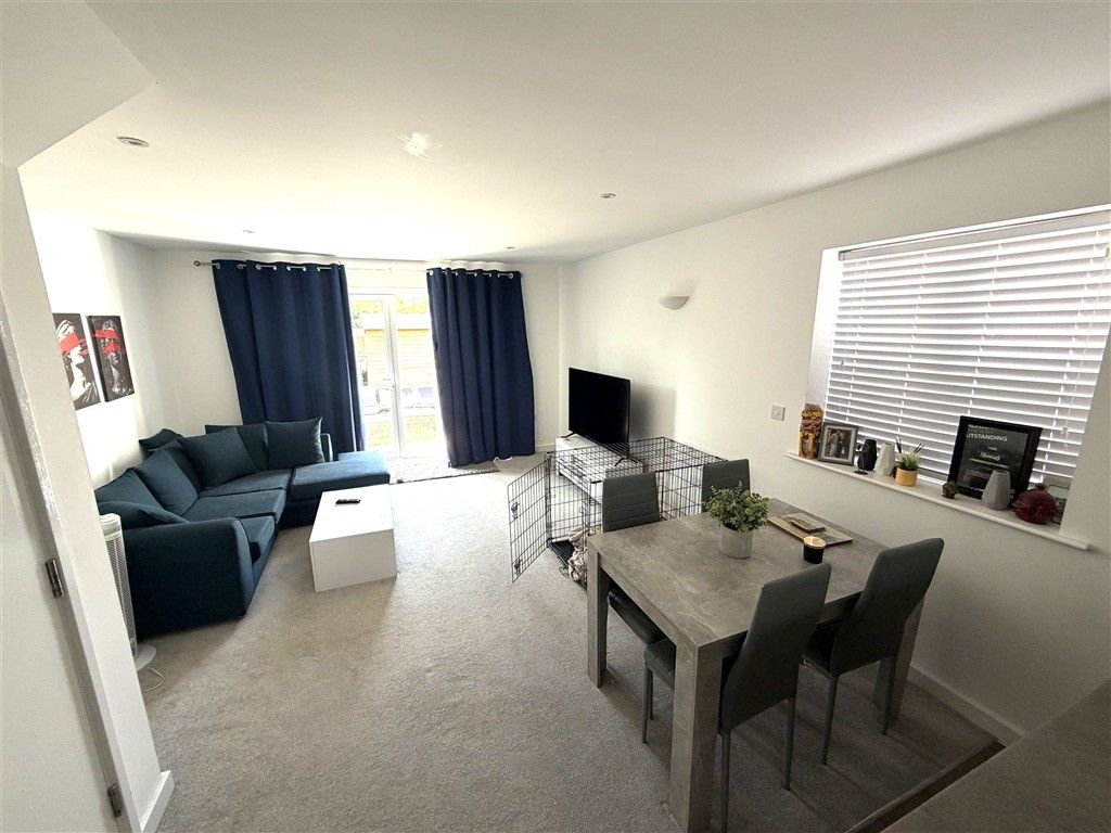 Property photo 2 of 9 Lounge/Diner New