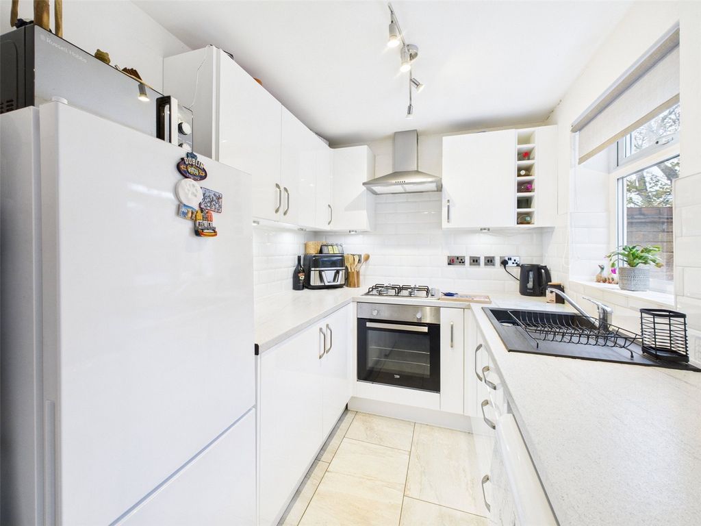 Property photo 3 of 10 Picture No. 04