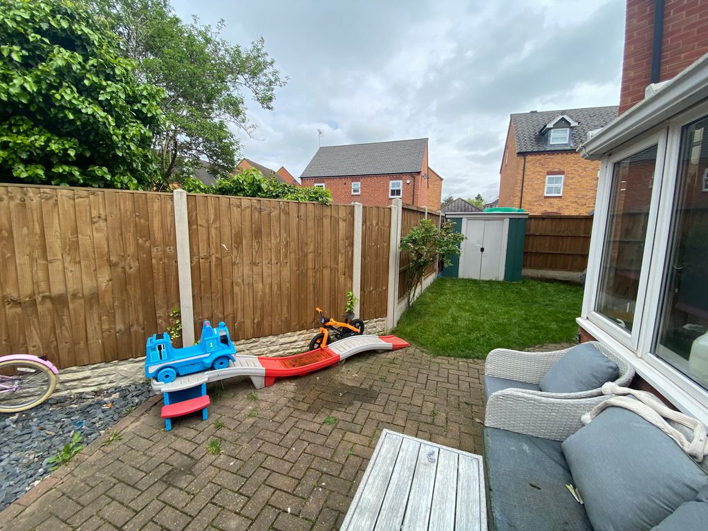 Property photo 3 of 15 Garden