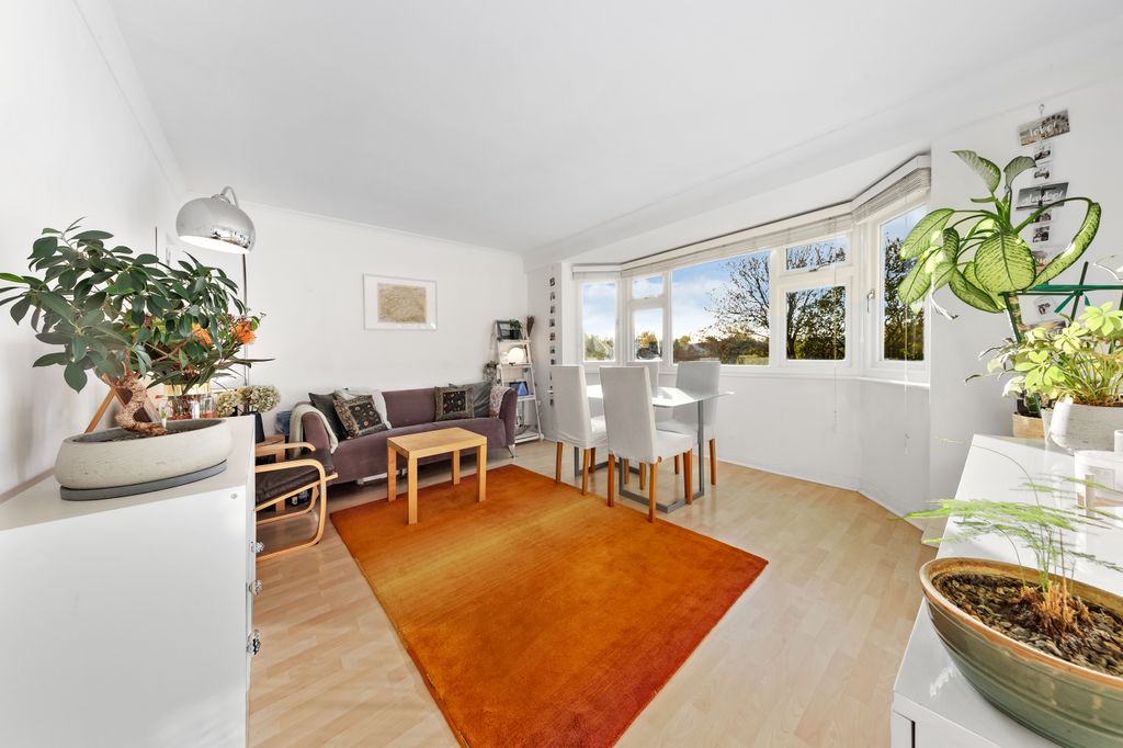 Property photo 2 of 23 Img_0376