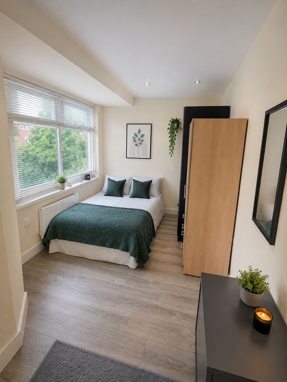 Property photo 1 of 6 Furnished Studio Flat With Private Shower Room, Kitchenette And Excellent Transport Links Near Kenton Station