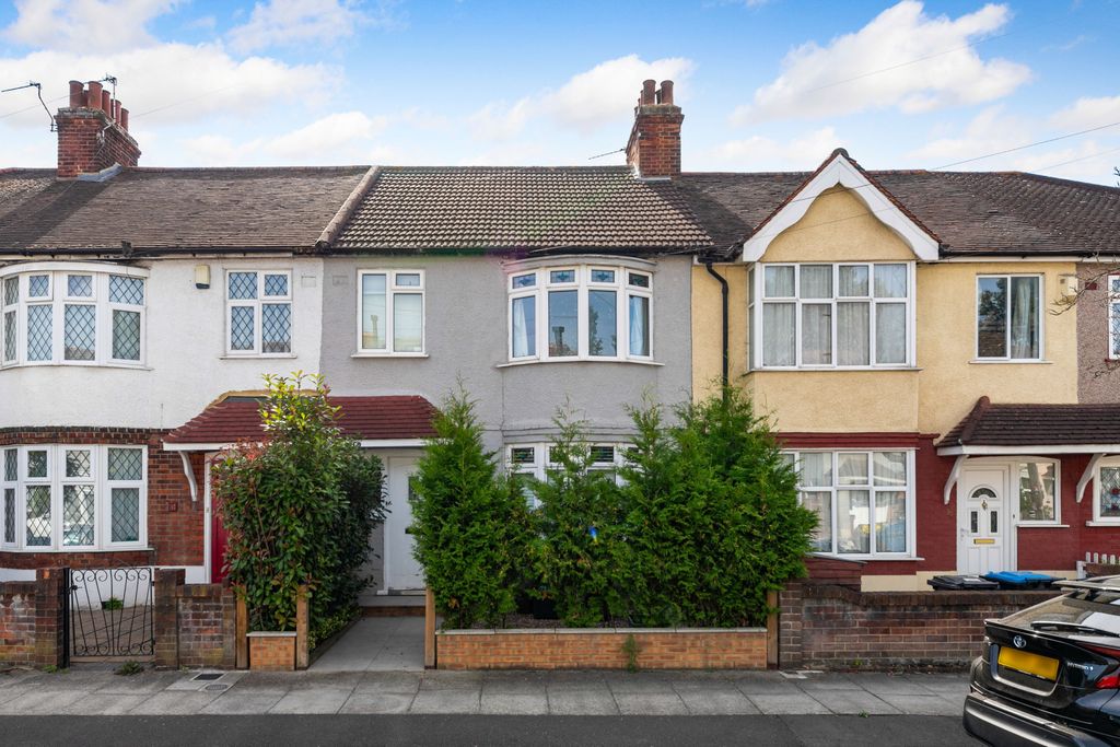 Property photo 1 of 15 External View