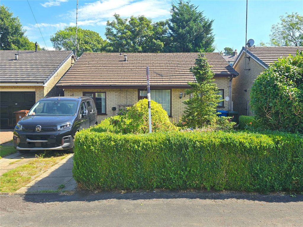 Property photo 1 of 20 Detached Bungalow