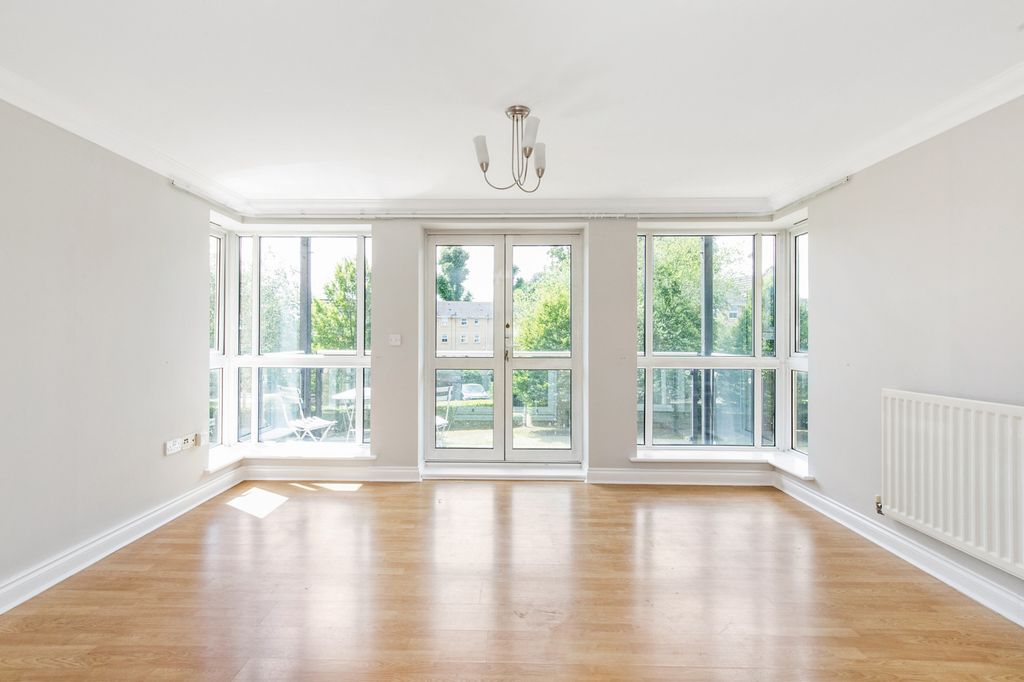 Property photo 2 of 10 Picture No. 04